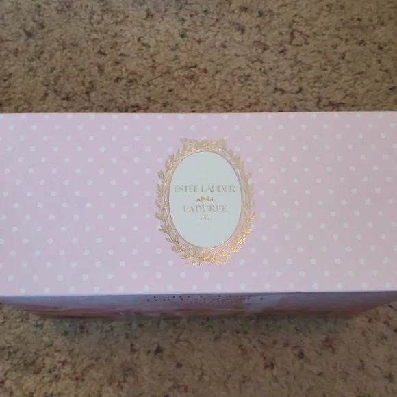 Estee Lauder The Radiance Routine Decadent Skincare Treats Set With Pink Bag